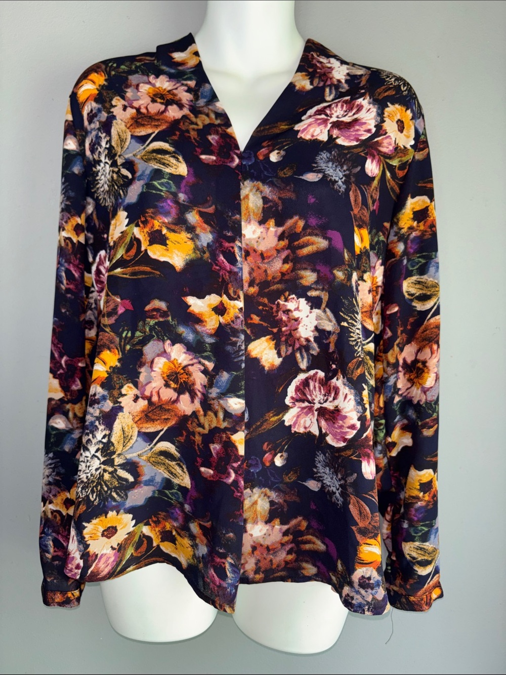 New Directions Floral V-Neck Blouse with Mustard and Pink Size Medium